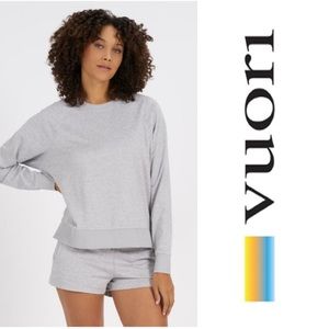 NWT Vuori Long Sleeve Halo Crew M Heather Gray
